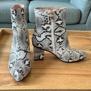 Chic Snakeskin Ankle Boots - Black and White